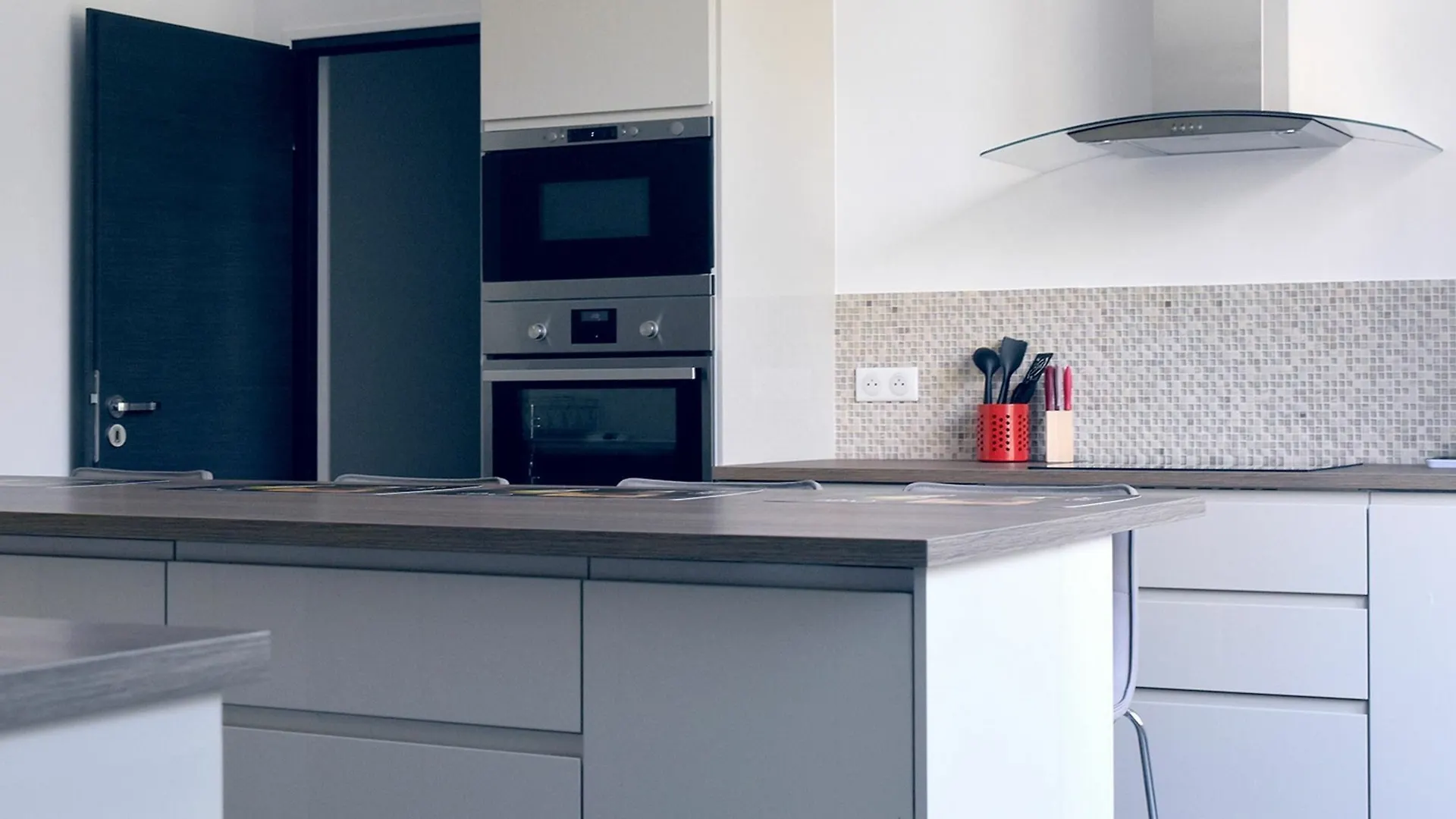 Pelican - Parisian Flat 4 Bedrooms *