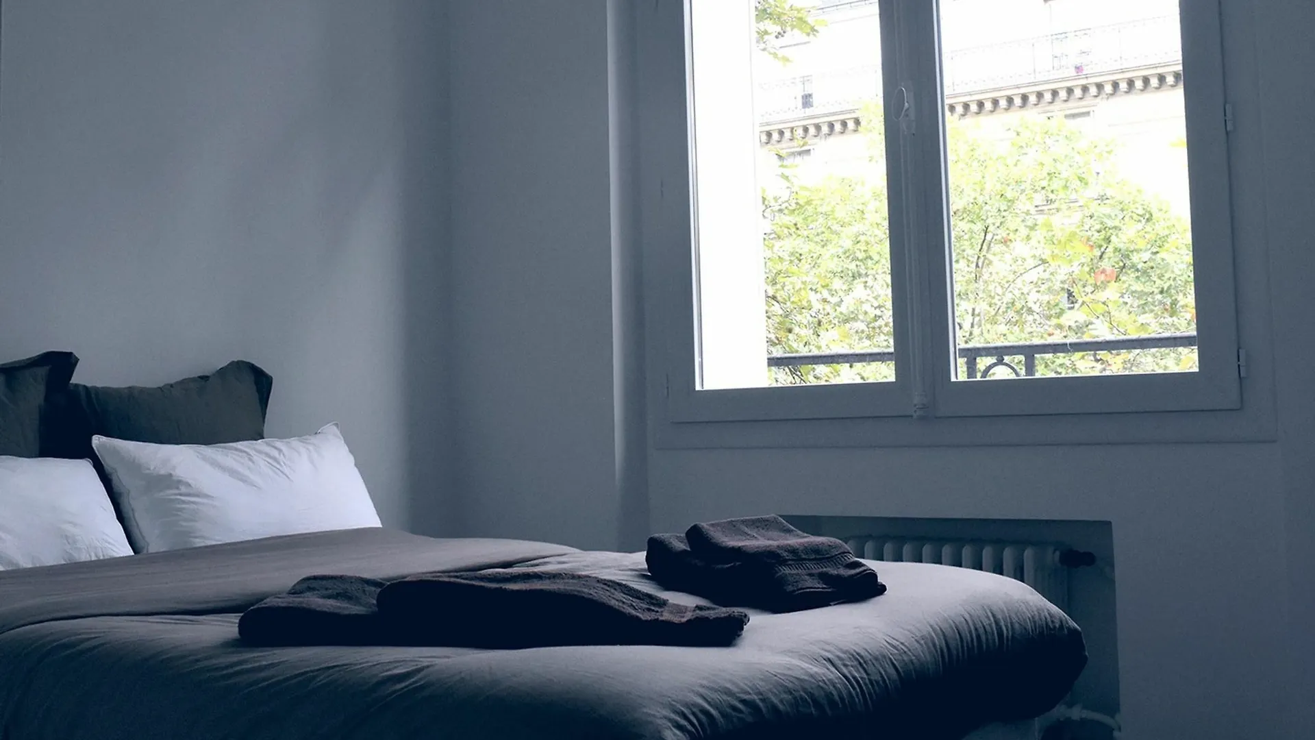 Pelican - Parisian Flat 4 Bedrooms Apartment